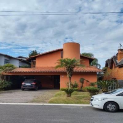 Santana de Parnaíba/SP – Mor. dos Pinheiros – Casa com 235m²