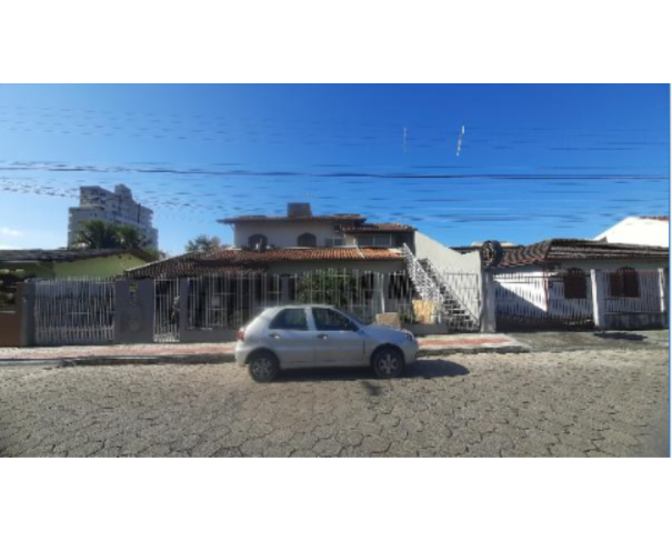 Foto de Palhoça/SC - Centro - Casa com 240m²