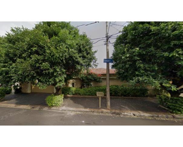Casa no Jardim Amália (foto 1 de 1)