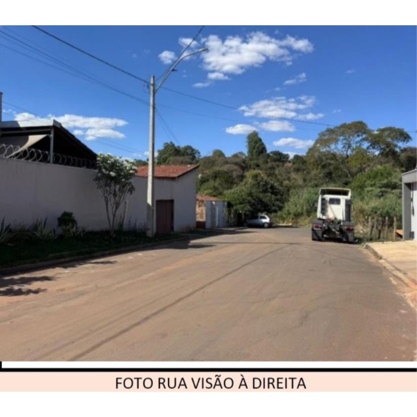 Foto de Nerópolis/GO - Centro - Casa com 610m²