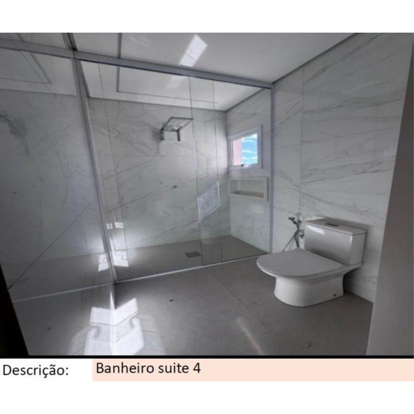 Foto de Nerópolis/GO - Centro - Casa com 610m²