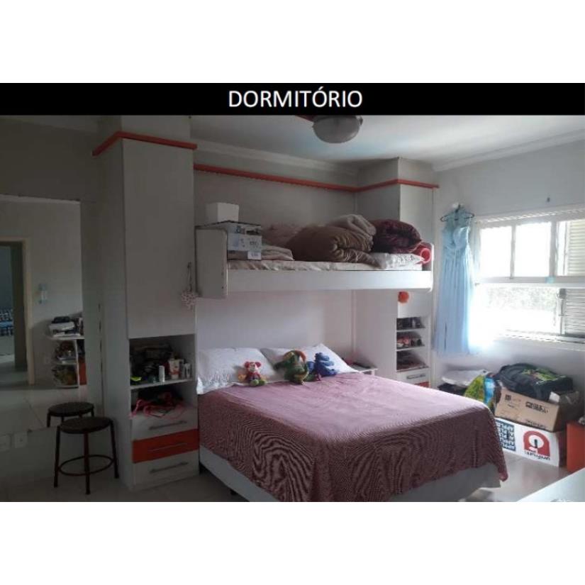 Foto de São José dos Campos/SP - Urbanova - Casa com 337m²
