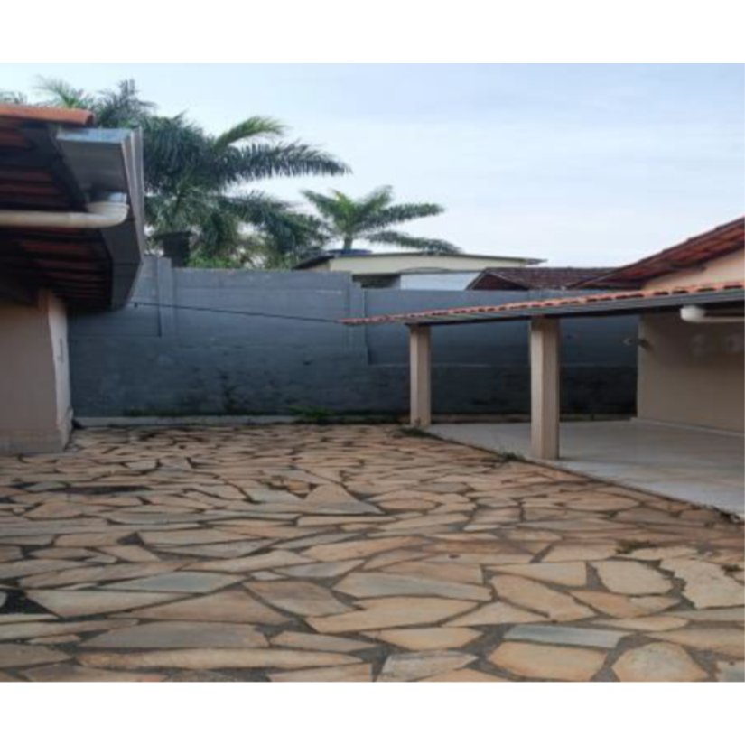 Foto de Mateus Leme/MG - Santa Bárbara - Casa com 64m²
