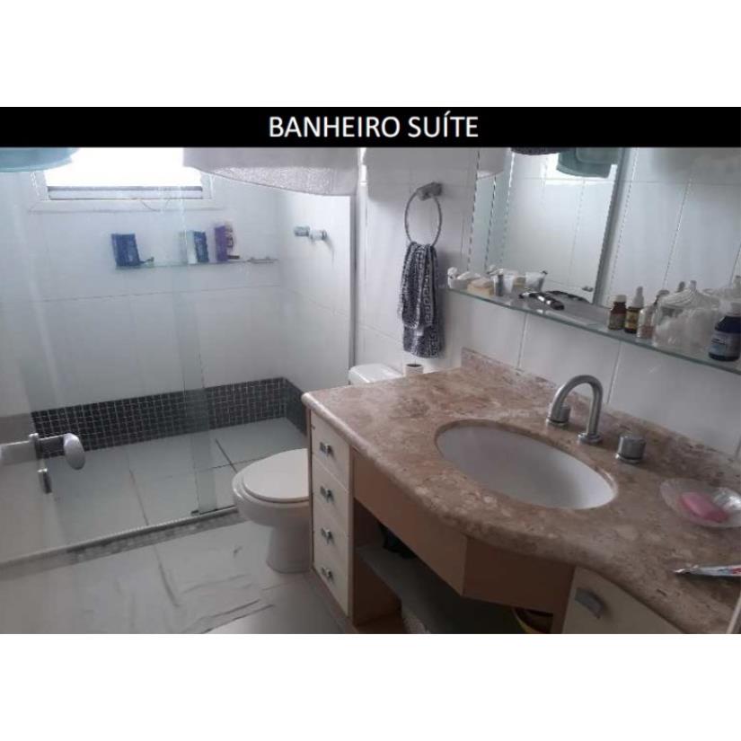 Foto de São José dos Campos/SP - Urbanova - Casa com 337m²