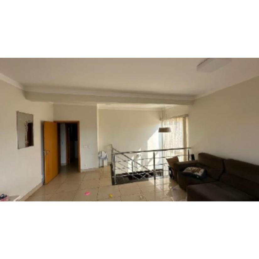 Foto de Uberaba/MG – Vila Santa Maria – Casa  Resid. com 335m²
