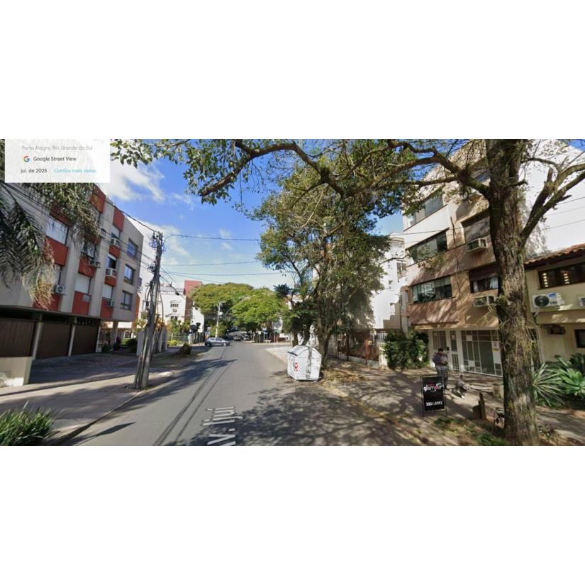 Foto de Porto Alegre/RS - Petrópolis - Apartamento com 77m²