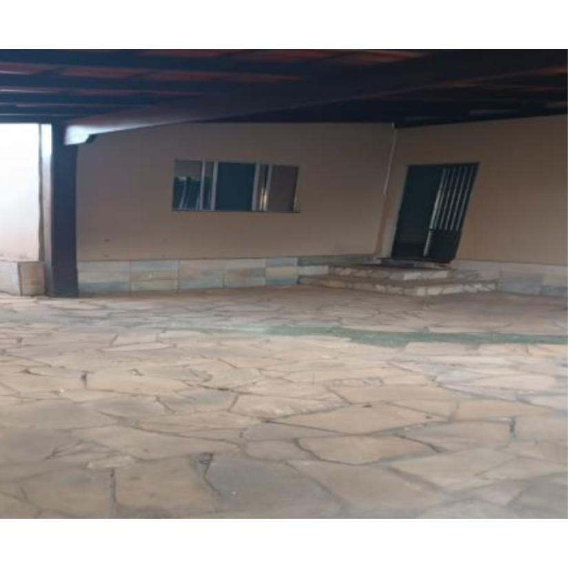 Foto de Mateus Leme/MG - Santa Bárbara - Casa com 64m²