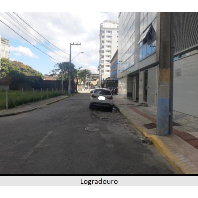 Foto de Itapema/SC - Meia Praia - Apto frente mar com 373m²