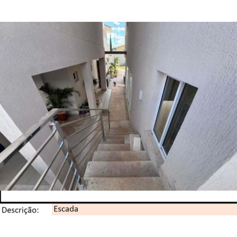 Foto de Nerópolis/GO - Centro - Casa com 610m²