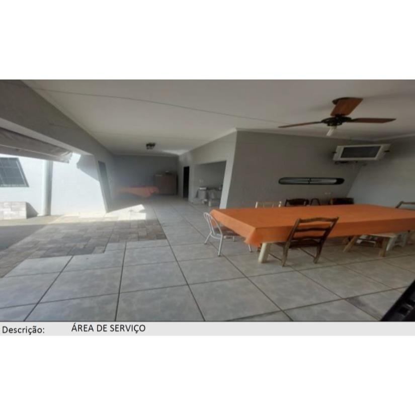 Foto de José Bonifácio/SP - São José - Casa com 260m²
