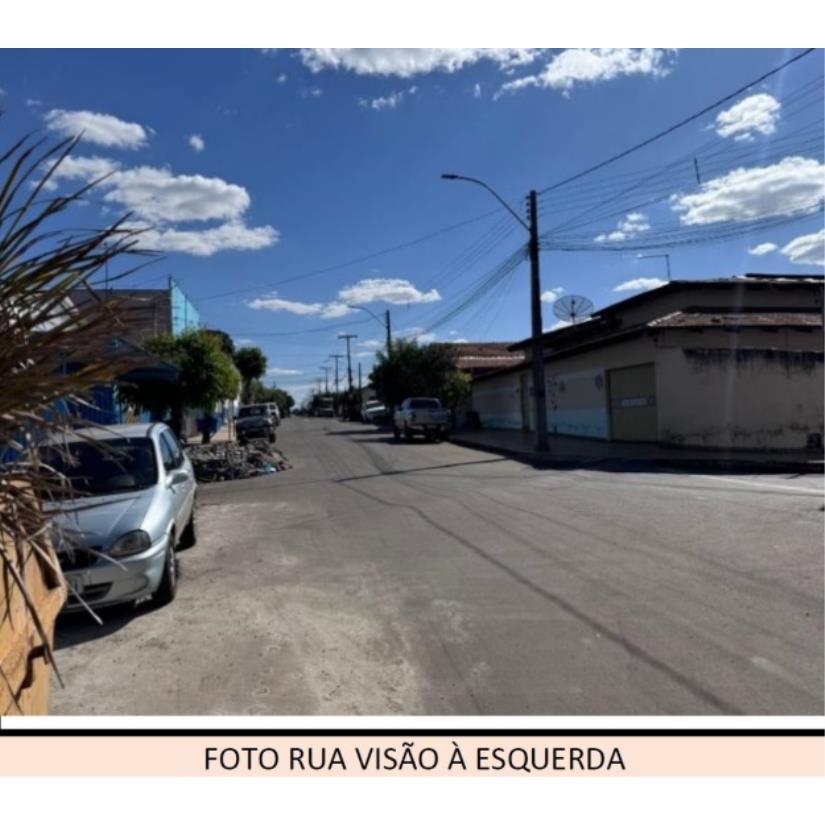 Foto de Nerópolis/GO - Centro - Casa com 610m²