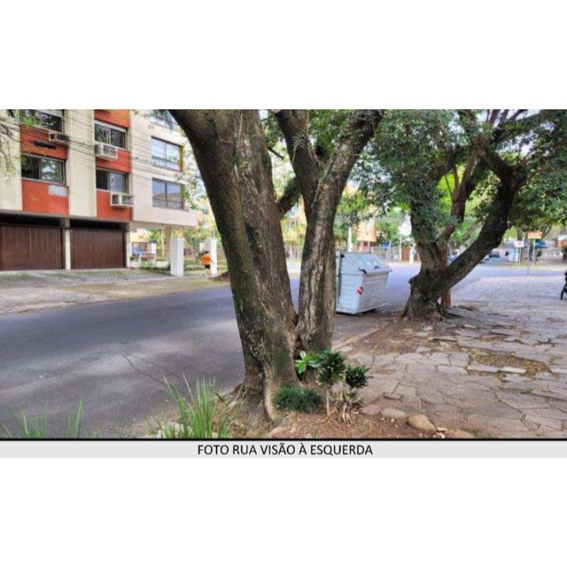 Foto de Porto Alegre/RS - Petrópolis - Apartamento com 77m²