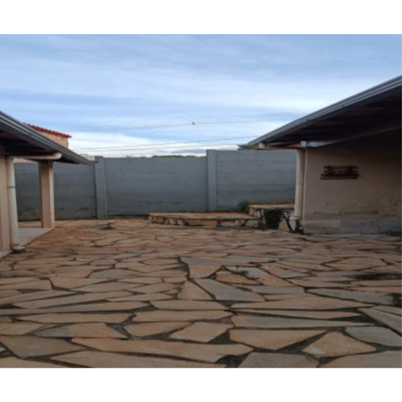 Foto de Mateus Leme/MG - Santa Bárbara - Casa com 64m²