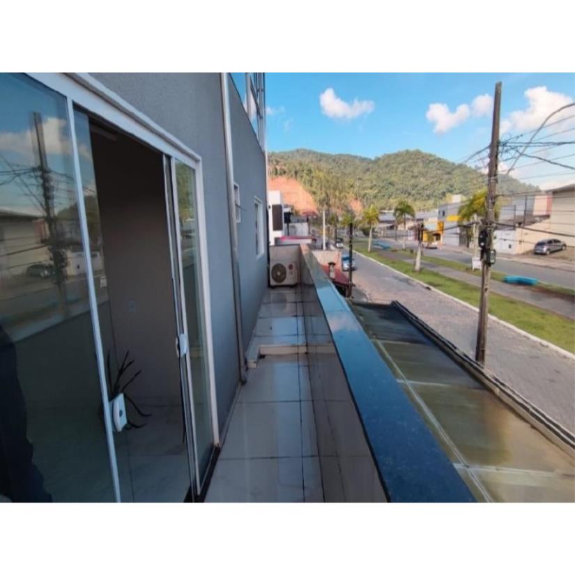 Foto de Itajaí/SC – Espinheiros – Casa com 382m²