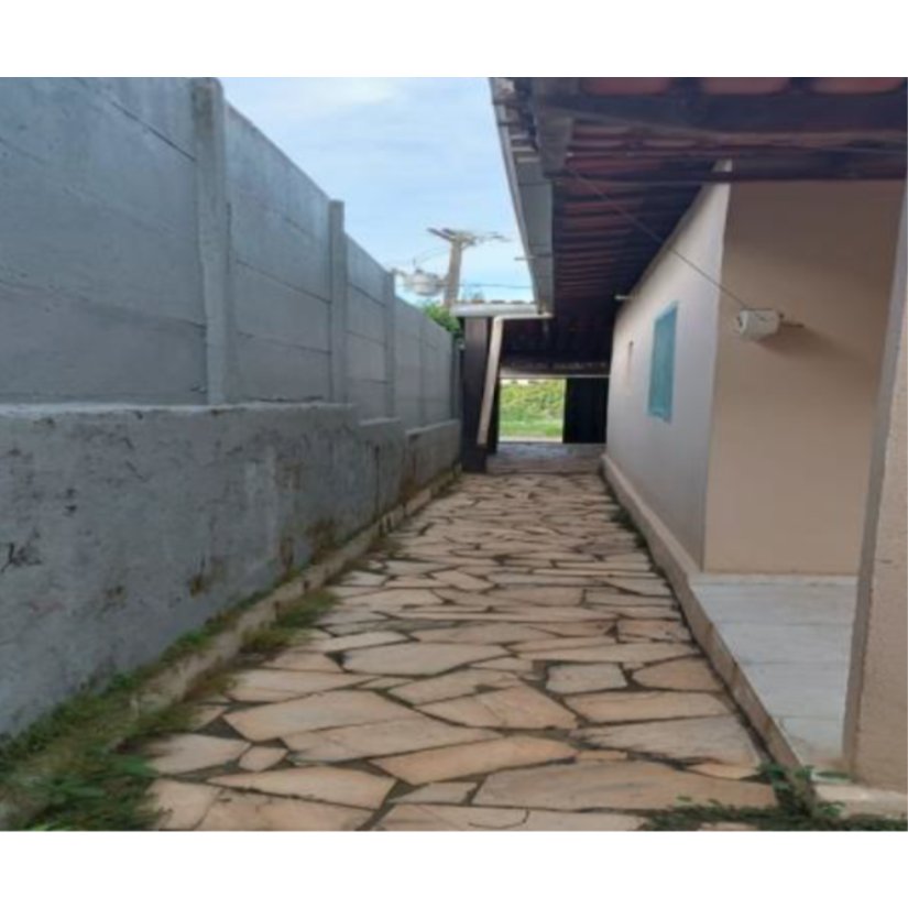 Foto de Mateus Leme/MG - Santa Bárbara - Casa com 64m²