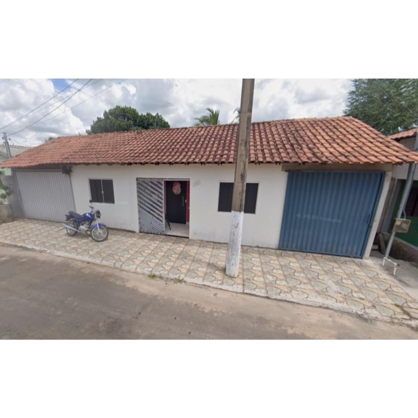 Casa ocupada com 191,55m² em terreno de 420m²