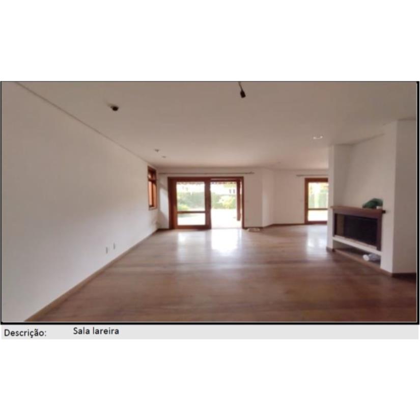 Foto de Santana de Parnaíba/SP - Mor. dos Pinheiros - Casa com 235m²