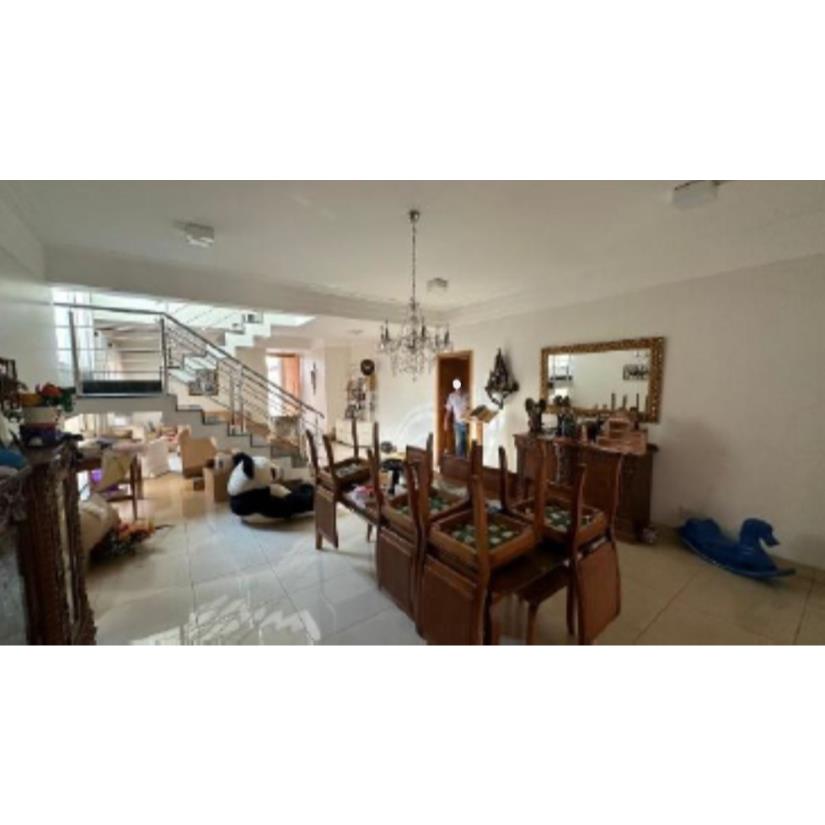 Foto de Uberaba/MG – Vila Santa Maria – Casa  Resid. com 335m²
