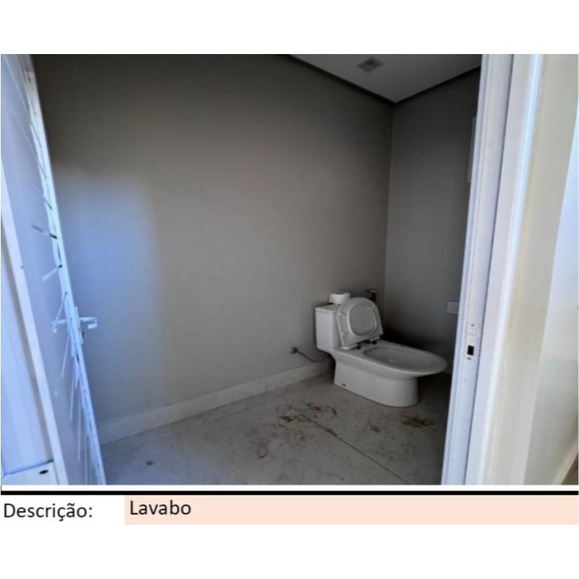 Foto de Nerópolis/GO - Centro - Casa com 610m²