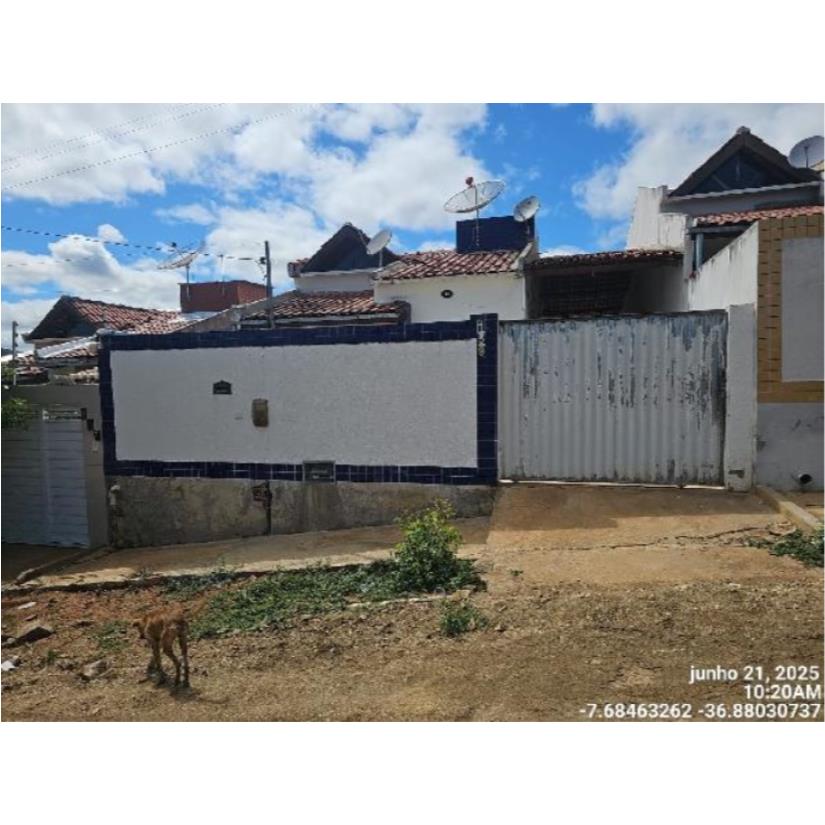 Foto de SUME/PB - Mandacaru - Casa com 64m²