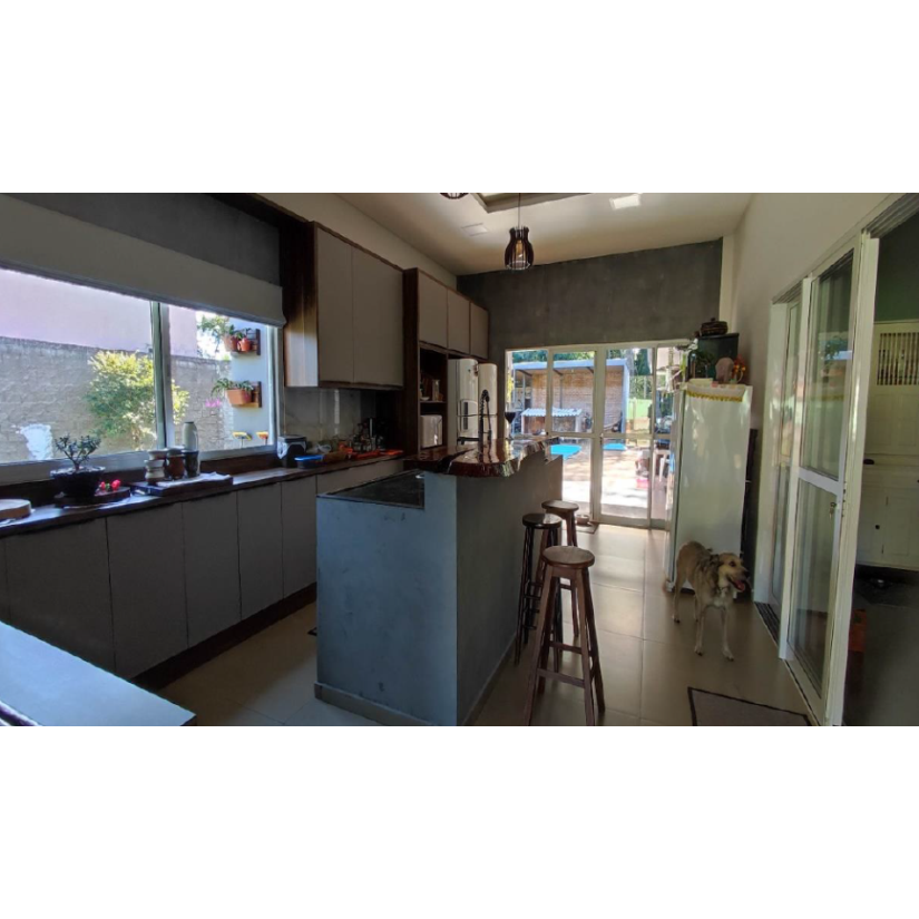 Foto de Foz do Iguaçu/PR - Loteamento Porto Dourado - Casa com 336m²