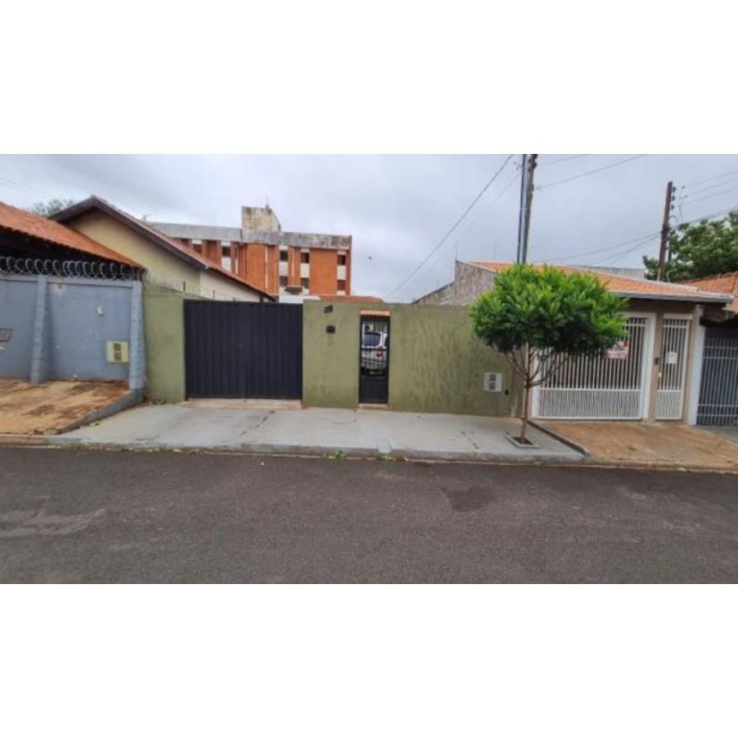 Foto de Assis/SP – Jardim Paraná - Casa com 81m²
