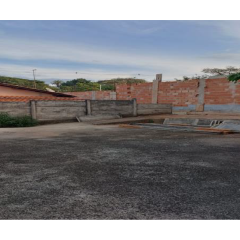 Foto de Mateus Leme/MG - Santa Bárbara - Casa com 64m²
