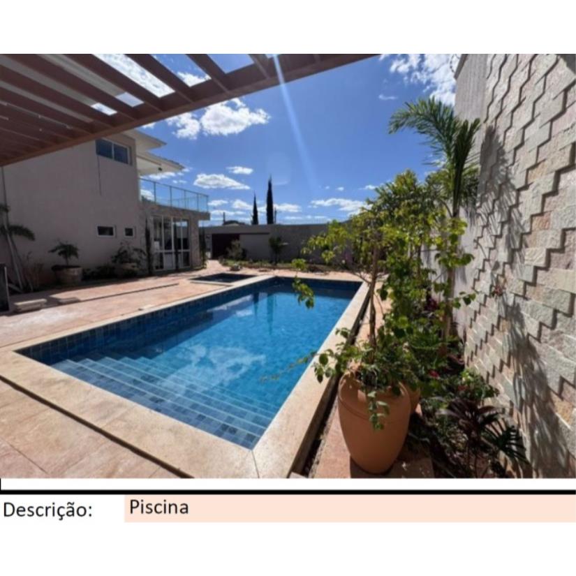 Foto de Nerópolis/GO - Centro - Casa com 610m²