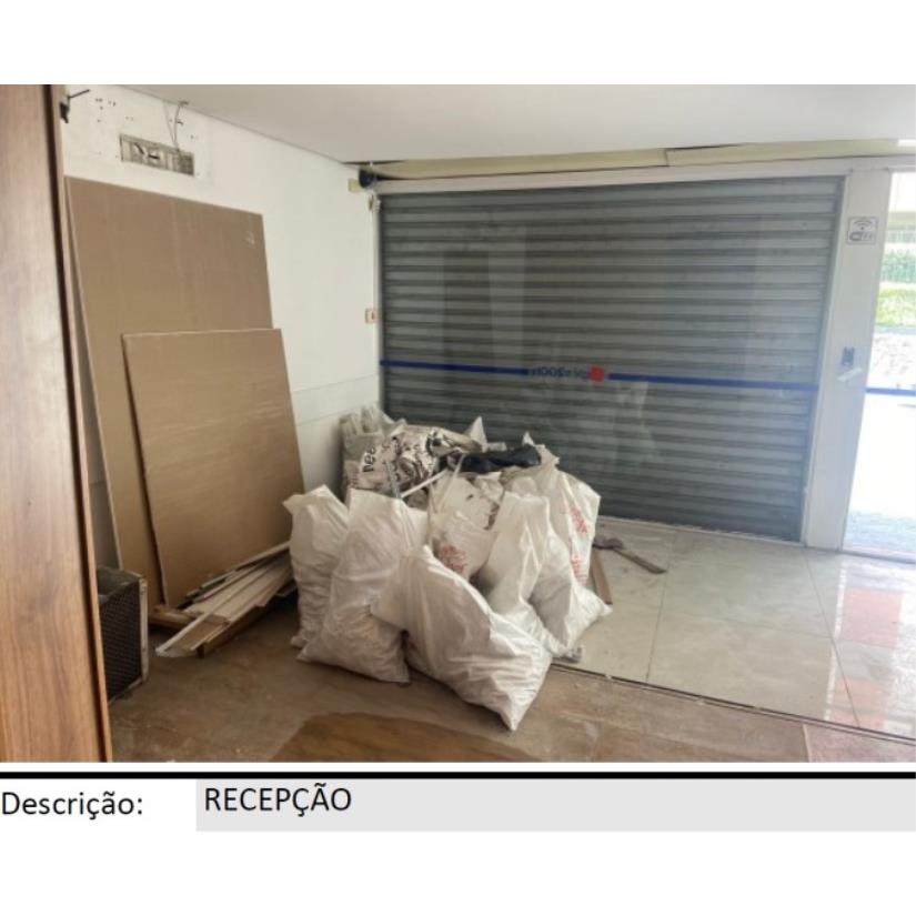 Foto de Taboão da Serra/SP - Parque Santos Dumont - Prédio comercial com 300m²