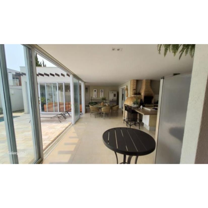 Foto de São Carlos/SP - Residencial Swiss Park - Casa com 221m²