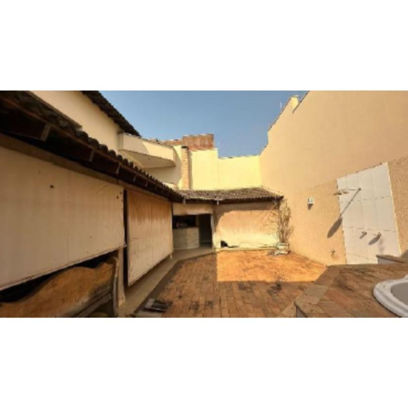 Foto de Uberaba/MG – Vila Santa Maria – Casa  Resid. com 335m²