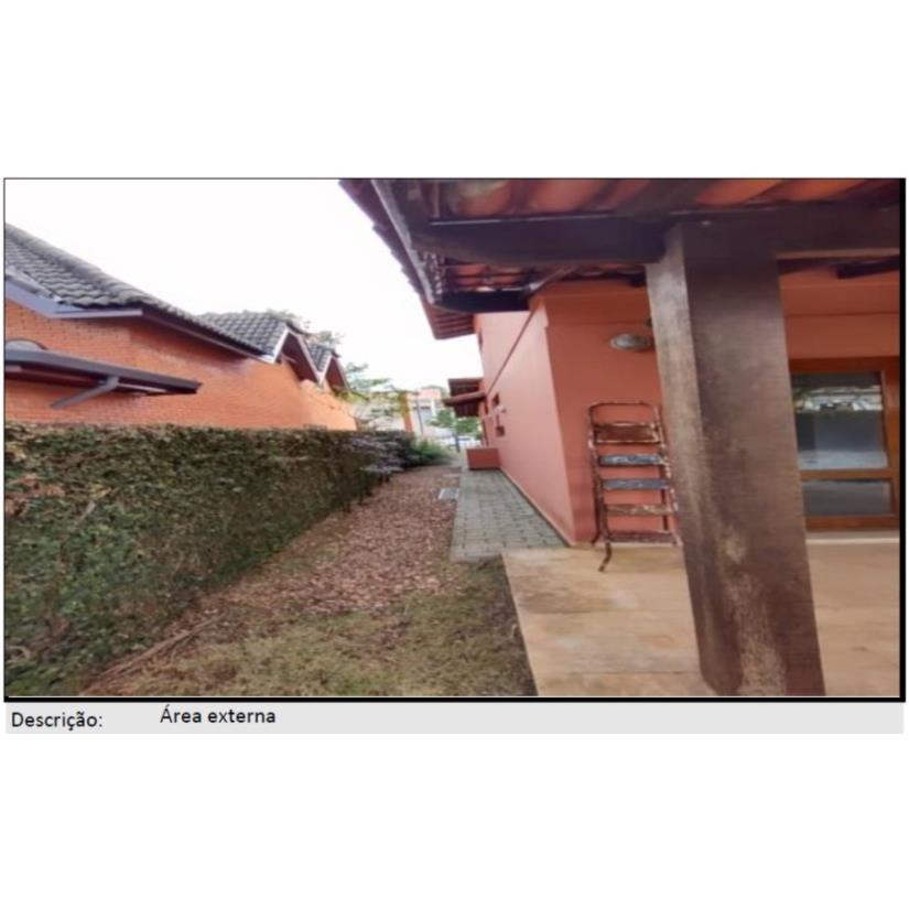 Foto de Santana de Parnaíba/SP - Mor. dos Pinheiros - Casa com 235m²