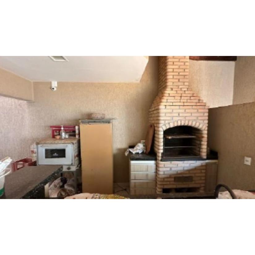 Foto de Uberaba/MG – Vila Santa Maria – Casa  Resid. com 335m²