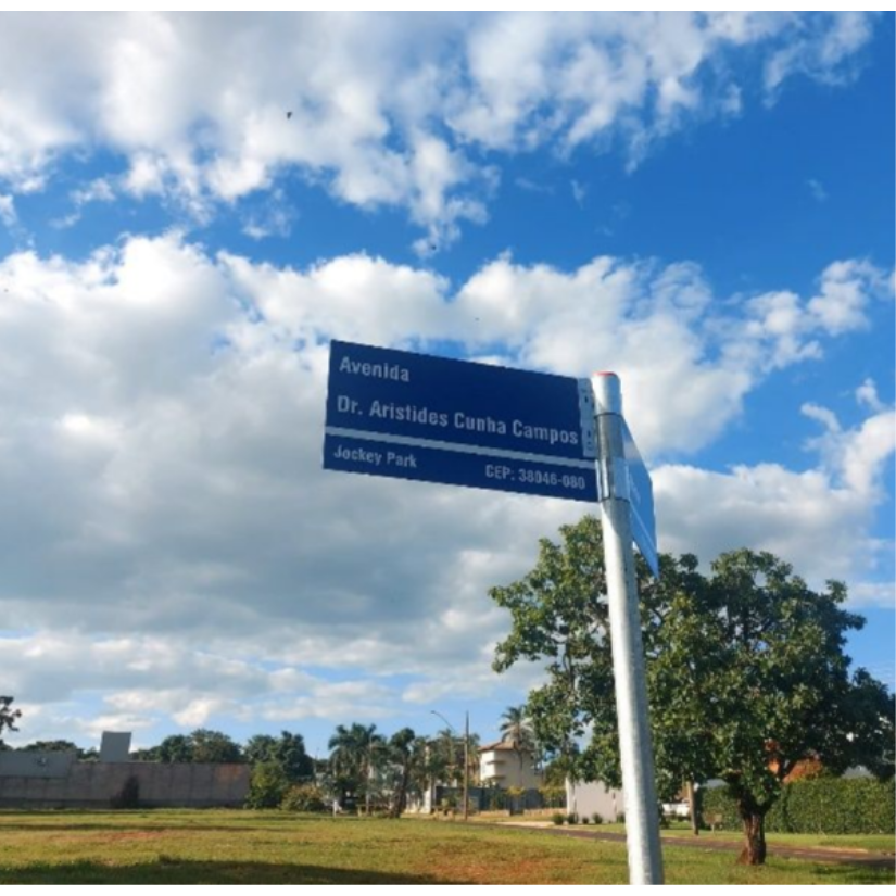 Foto de Uberaba/MG - Jardim Jockey Club – Terreno com 1.809m²