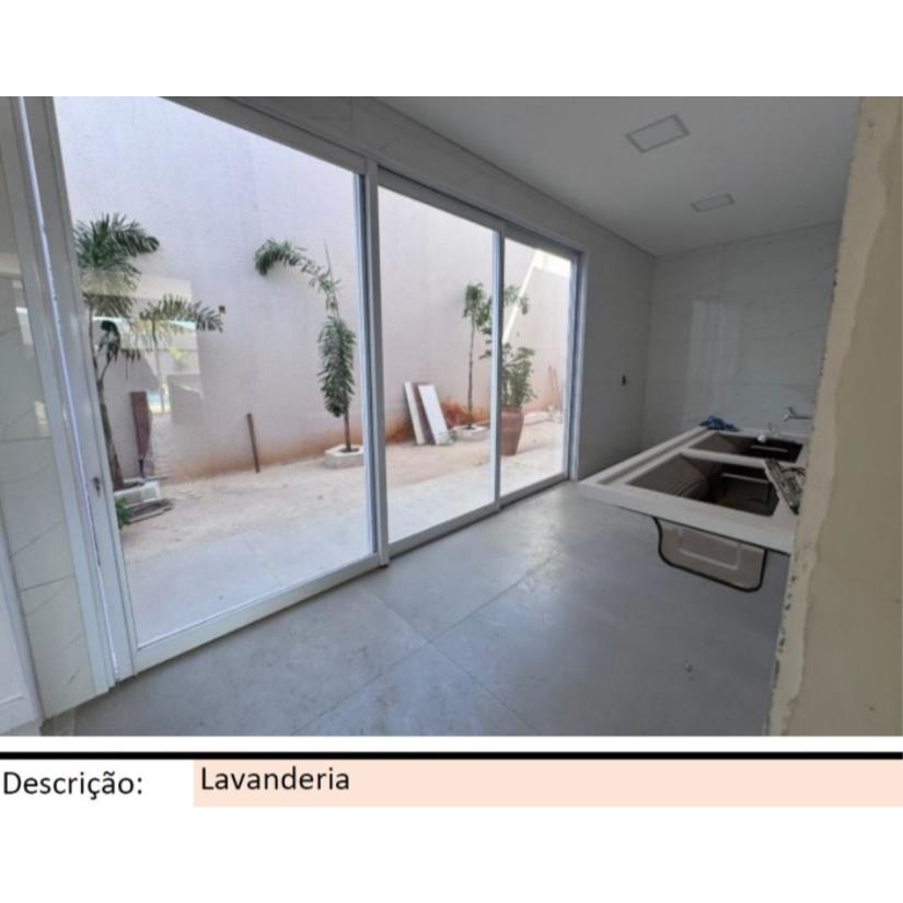 Foto de Nerópolis/GO - Centro - Casa com 610m²