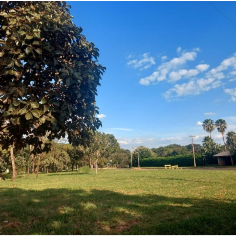 Foto de Uberaba/MG - Jardim Jockey Club – Terreno com 1.809m²