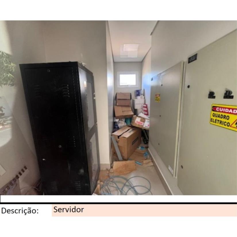 Foto de Nerópolis/GO - Centro - Casa com 610m²