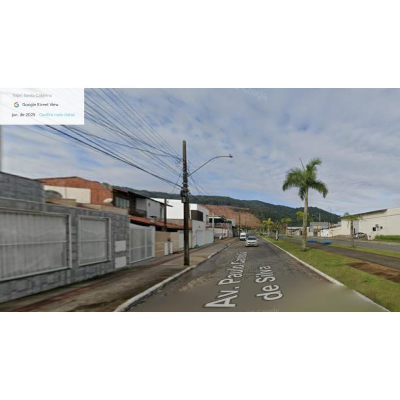 Foto de Itajaí/SC – Espinheiros – Casa com 382m²