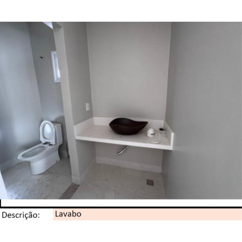 Foto de Nerópolis/GO - Centro - Casa com 610m²