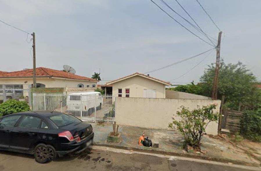 Marília/SP - Jardim Santa Antonieta - Casa com 140m²