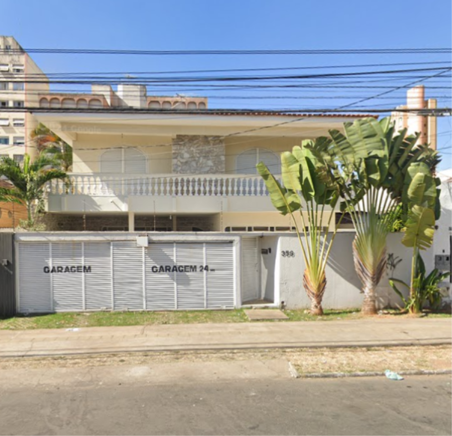 Goiânia/GO - Setor Central - Casa com 407m²