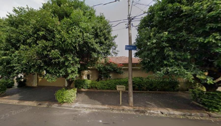 Bauru/SP - Jardim Paulista - Casa com 142m²