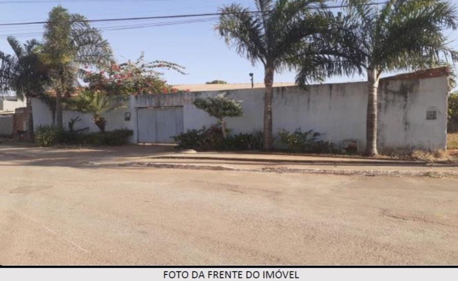 Águas Lindas de Goiás/GO - Jardim Brasília III - Casa com 325m² Leilão Banco Inter, localizado em Águas Lindas De Goiás - GO, bairro Jardim Brasília Ii