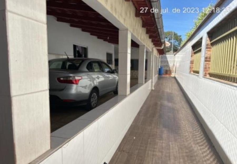 Rianápolis/GO - Setor Arlindo Silva - Casa com 294m² Leilão Banco Inter, localizado em Rianápolis - GO, bairro Setor Arlindo Silva