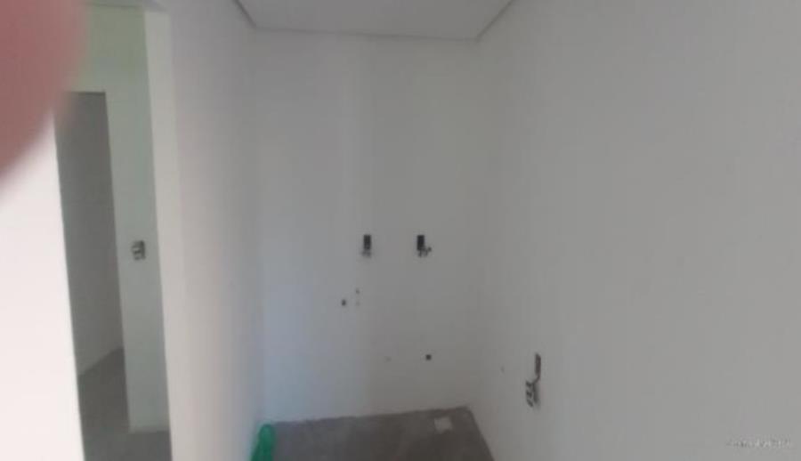 Pelotas/RS - Laranjal - Casa com 375m² Leilão Banco Inter, localizado em Pelotas - RS, bairro Laranjal