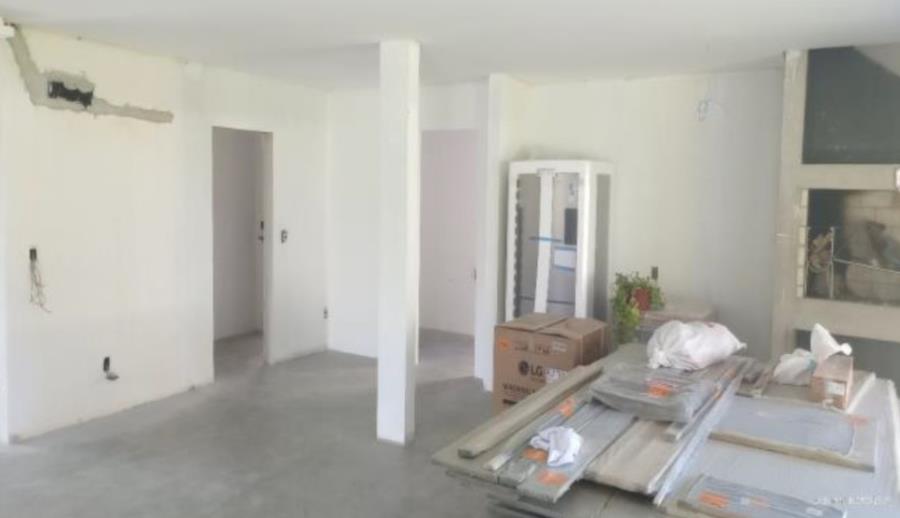 Pelotas/RS - Laranjal - Casa com 375m² Leilão Banco Inter, localizado em Pelotas - RS, bairro Laranjal
