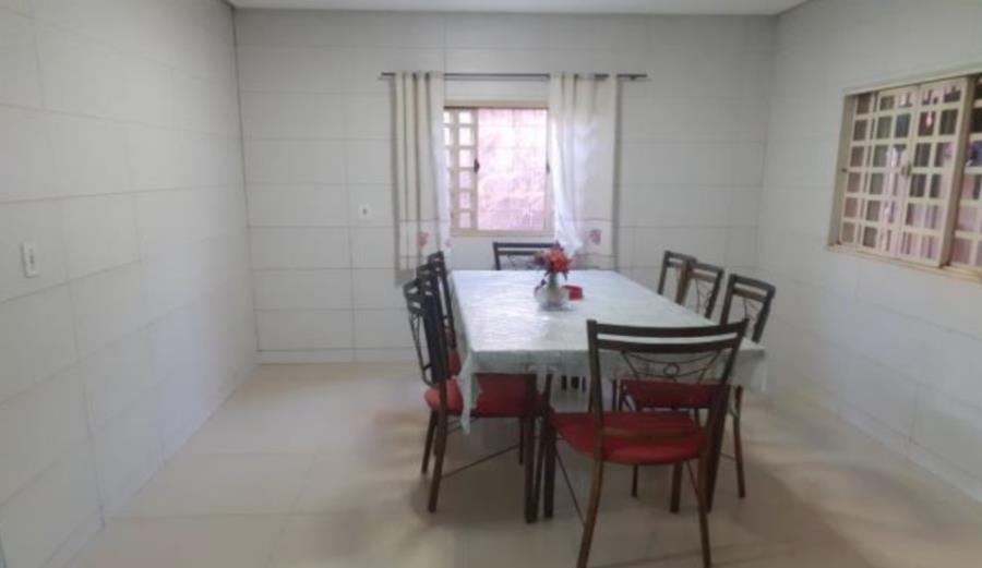Águas Lindas de Goiás/GO - Jardim Brasília III - Casa com 325m² Leilão Banco Inter, localizado em Águas Lindas De Goiás - GO, bairro Jardim Brasília Ii