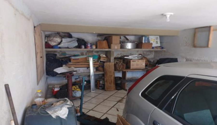 Curitiba/PR – Santa Cândida – Casa em área de 330m² Leilão Banco Inter, localizado em Curitiba - PR