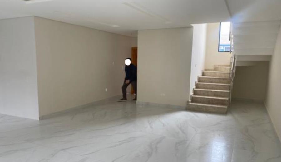 Curitiba/PR - Xaxim - Casa com 157m² Leilão Banco Inter, localizado em Curitiba - PR, bairro Xaxim