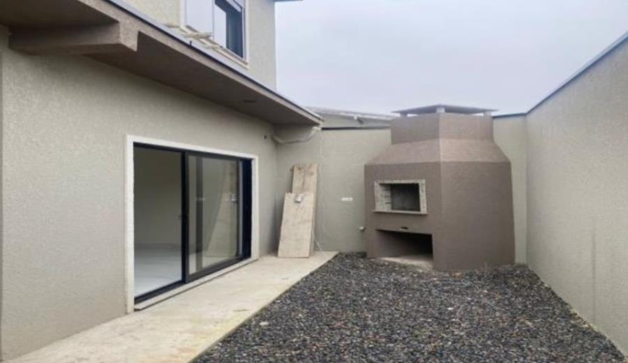 Curitiba/PR - Xaxim - Casa com 157m² Leilão Banco Inter, localizado em Curitiba - PR, bairro Xaxim